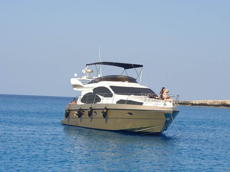 Azimut 46 Luxury Yacht Charter from Ayia Napa and Protaras